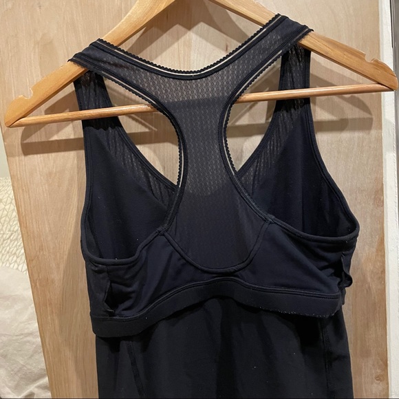 Lululemon Tank - built in bra - Picture 9 of 9